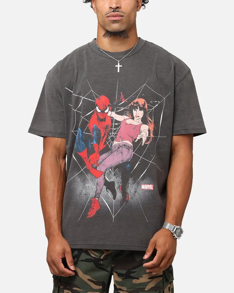 73Studio Marvel’S Spider-Man Peter Parker & Mj Heavyweight T-Shirt Black Wash 1