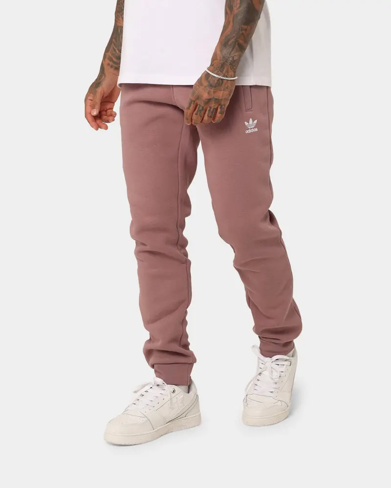 Adidas Essentials Trefoil Trackpants Wonder Oxide 1