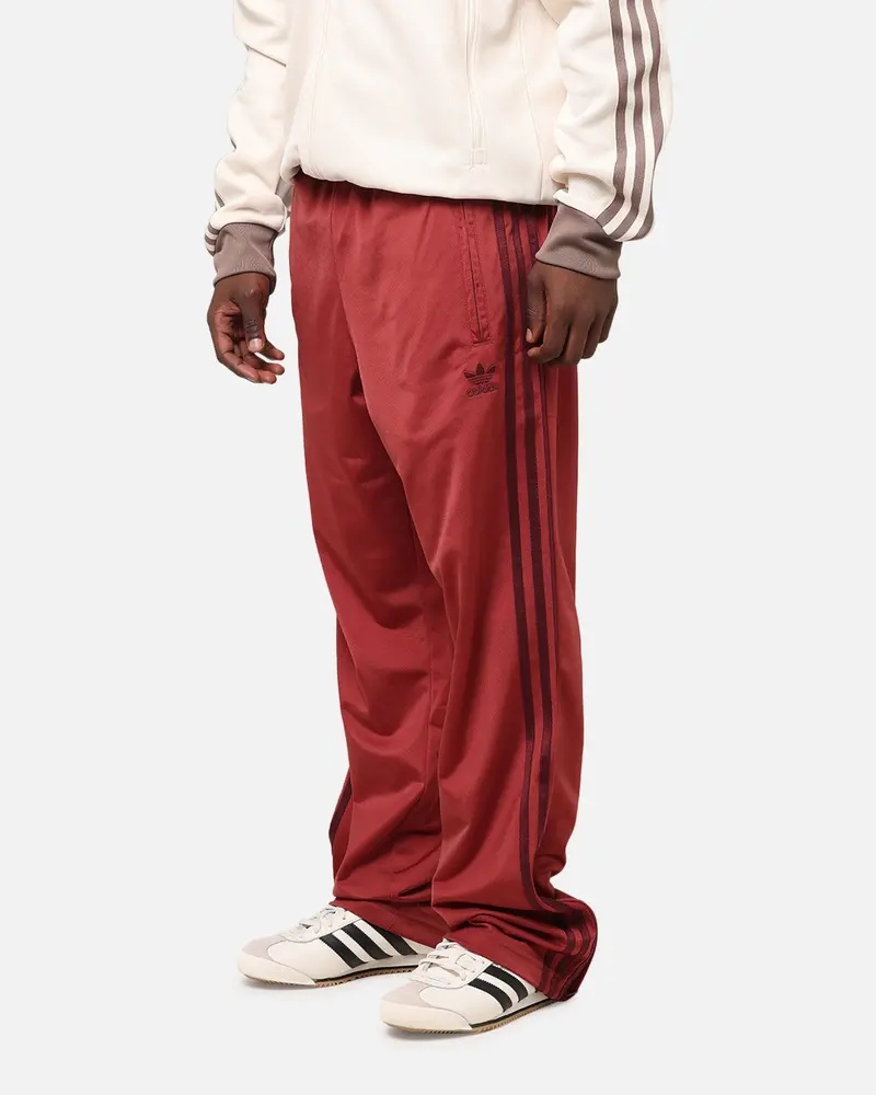 Adidas Firebird Trackpants Ruby 1