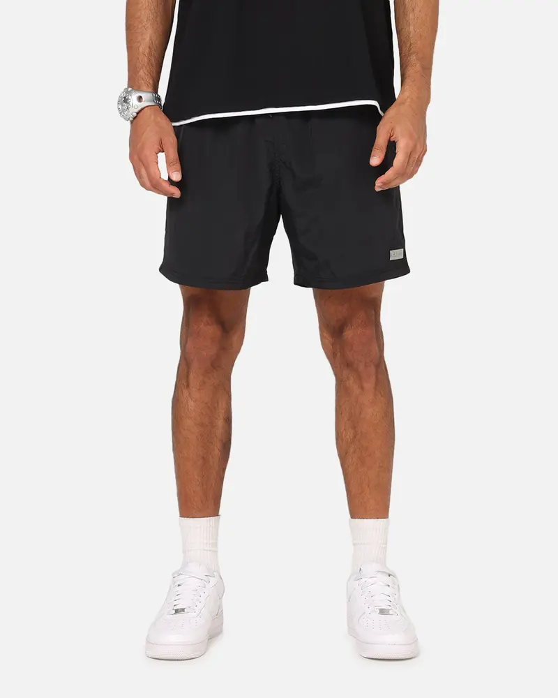 Carre Classic Nylon Shorts Black 1