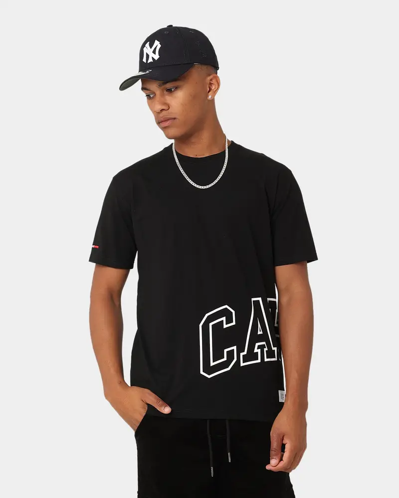 Carré Enorme Classique Short Sleeve T-Shirt 1