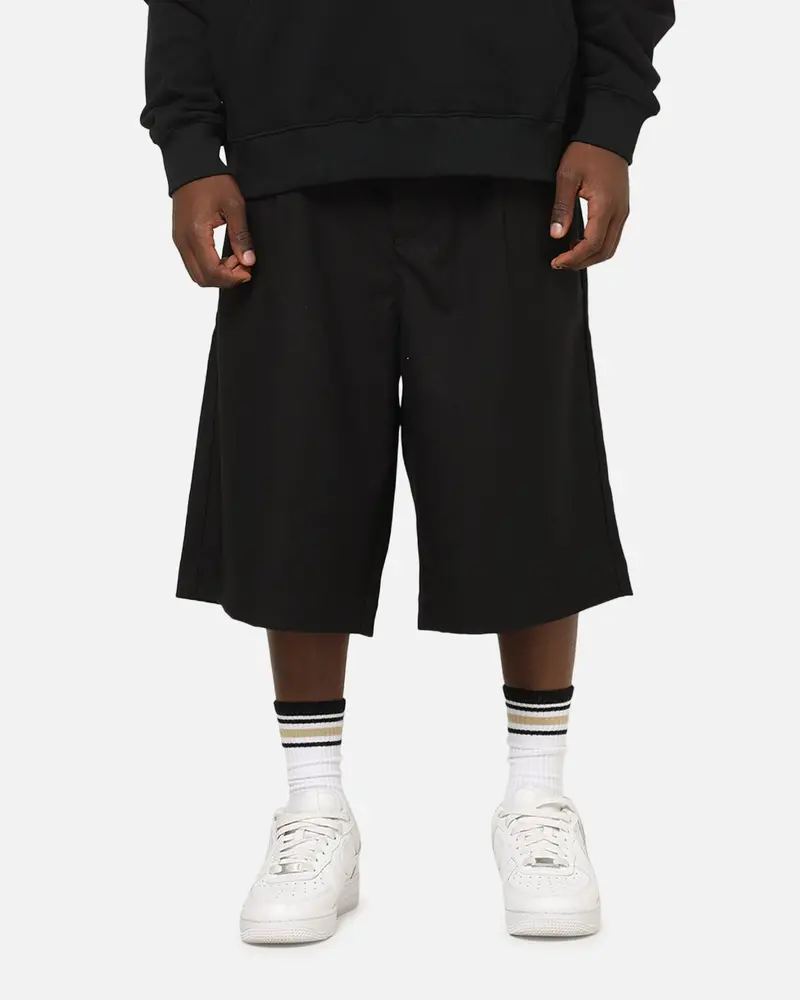 Carre Heritage Pleated Shorts Black 1