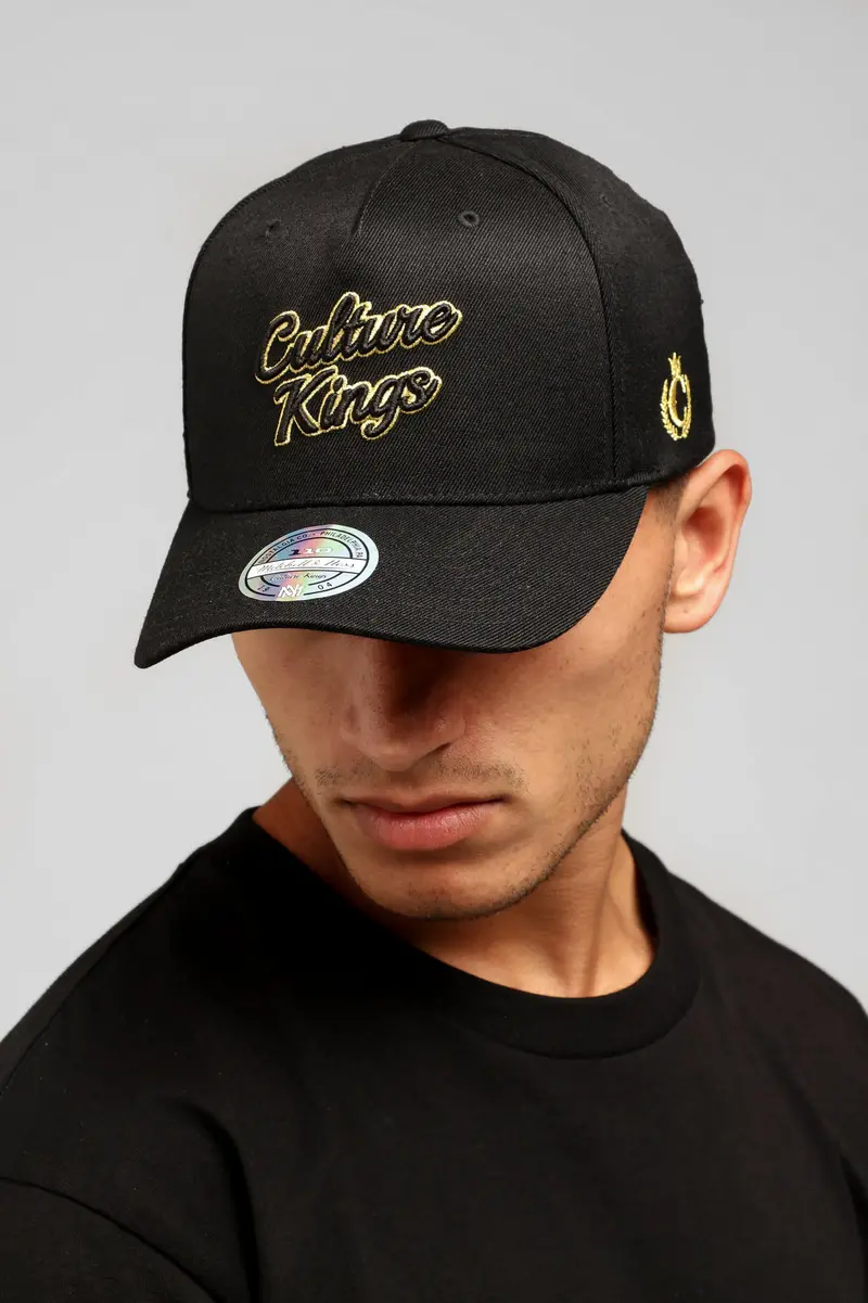 Culture Kings X Mitchell & Ness 10 Year Anniversary 110 Snapback Black/Gold 1
