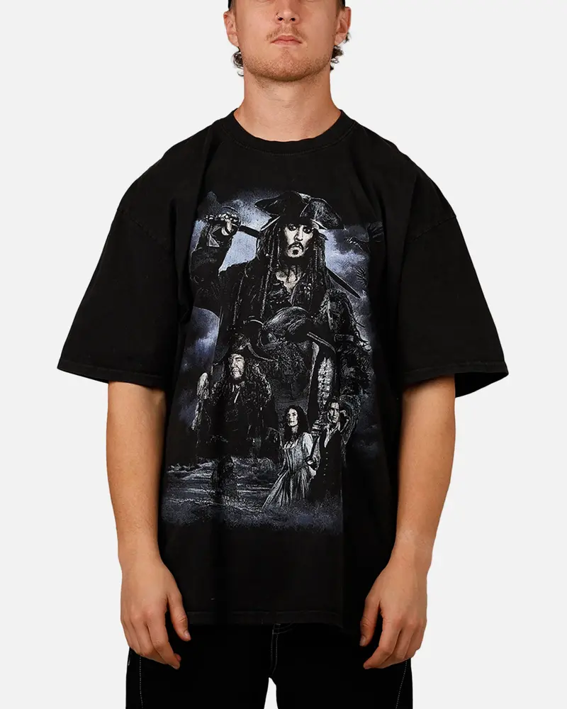 Goat Crew Disney Pirates Of The Caribbean Pirates Group Heavy T-Shirt Vintage Black 1