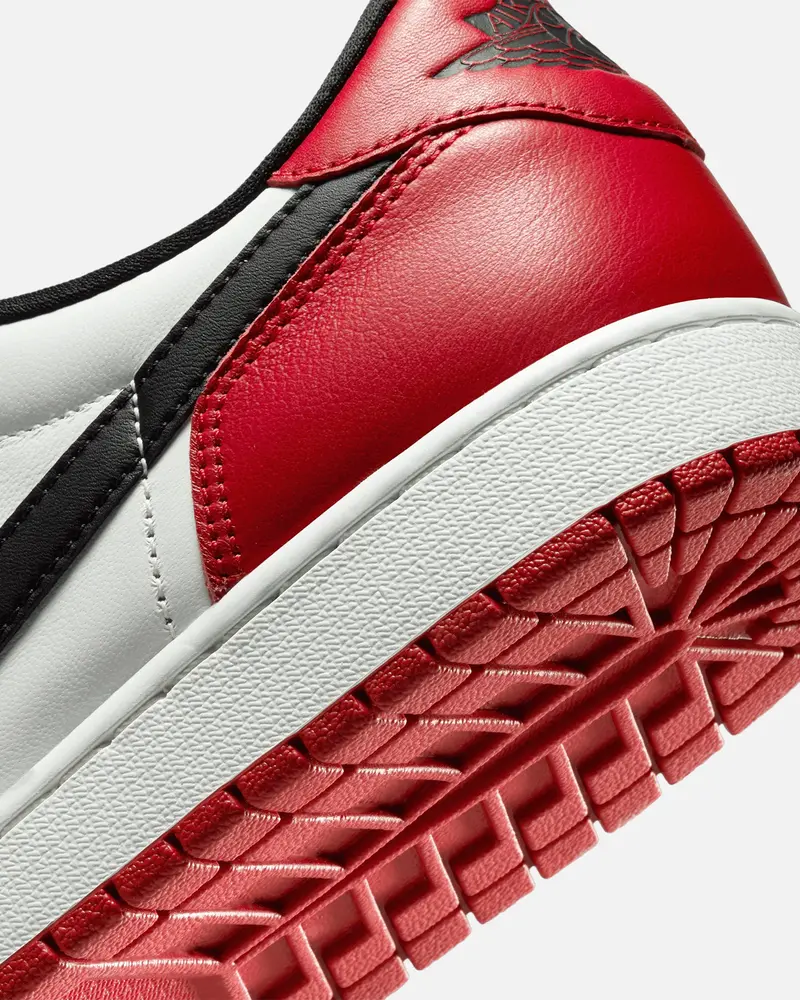 Jordan Air Jordan 1 Retro Low "Chicago" Red/Black 8
