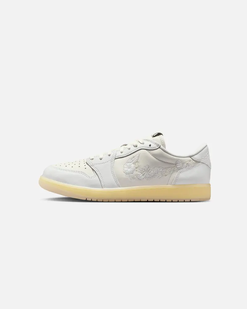 Jordan Air Jordan 1 Retro Low Og "Floral Swoosh" Sail 1