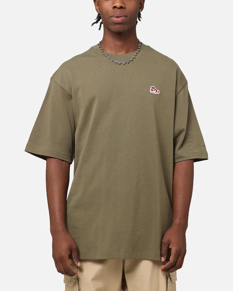 Jordan Brand Sneaker Patch Crewneck T-Shirt Medium Olive 1