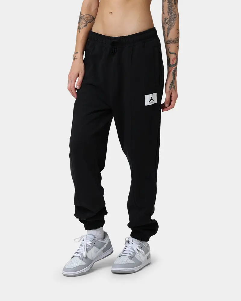 Jordan Women's Essential Fleece Pants Black 1