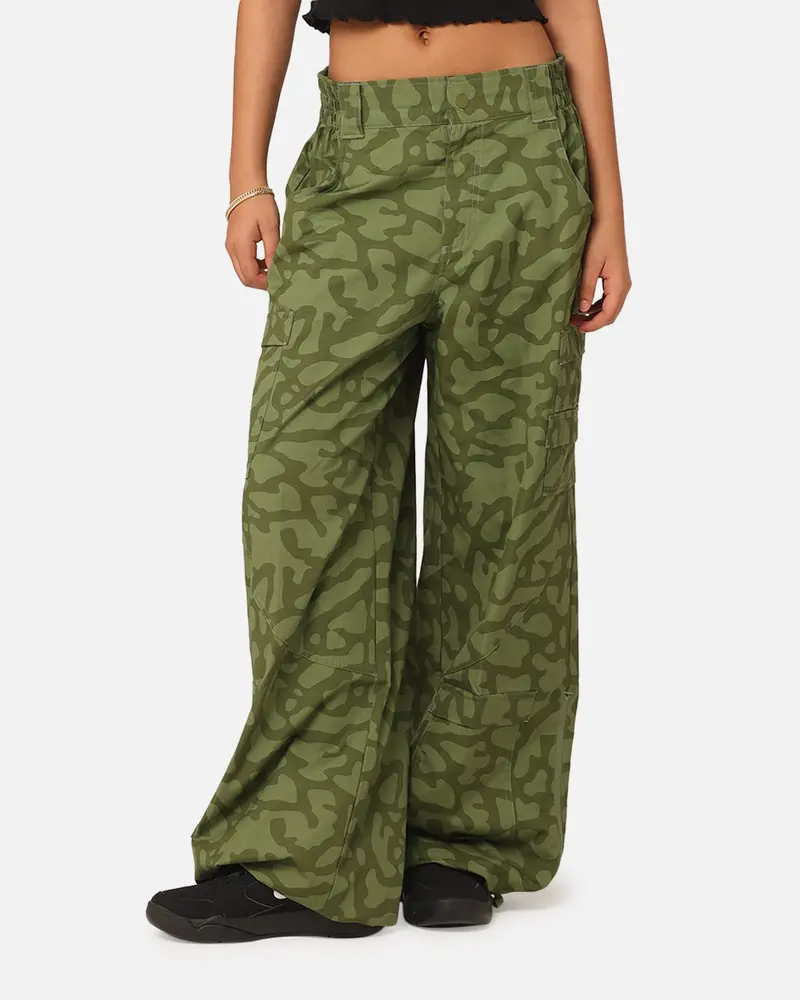 Jordan Women's Heavyweight Chicago Pants Sky J Light Olive 1