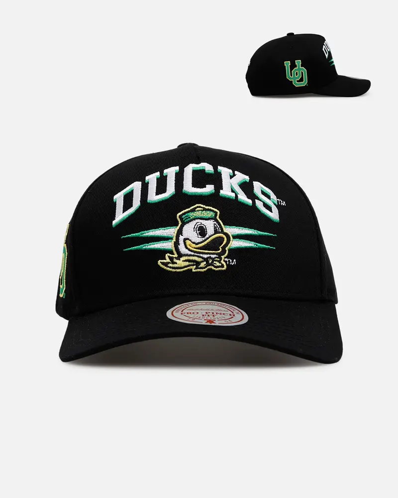 Mitchell & Mess Oregon Ducks 'Shadow Script' Pro Pinch Snapback Black 1