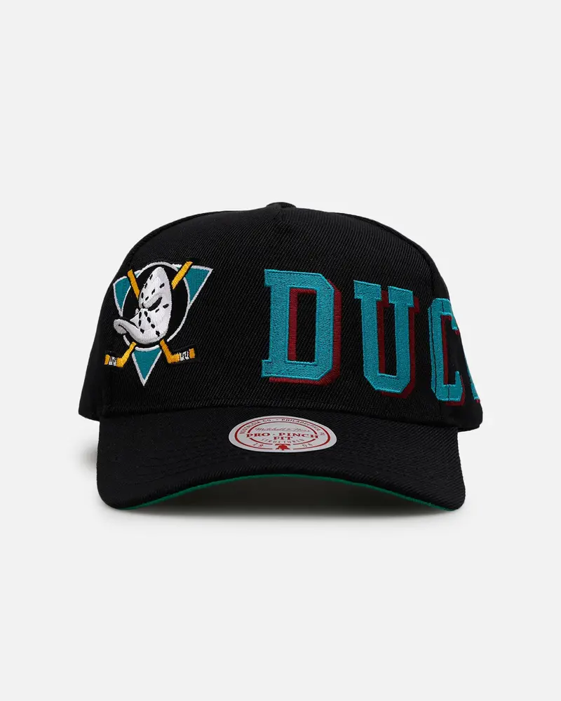 Mitchell & Ness Anaheim Ducks 'Busted' Pro Pinch Snapback Black 1