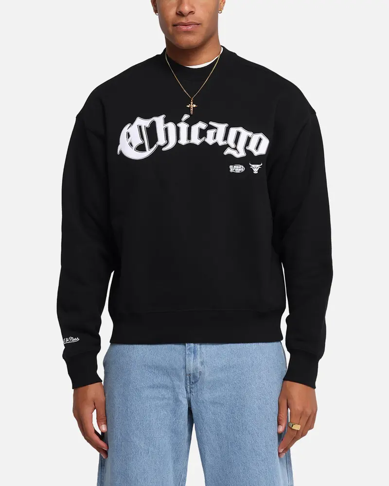 Mitchell & Ness Chicago Bulls Field To The Court Crewneck Black 1