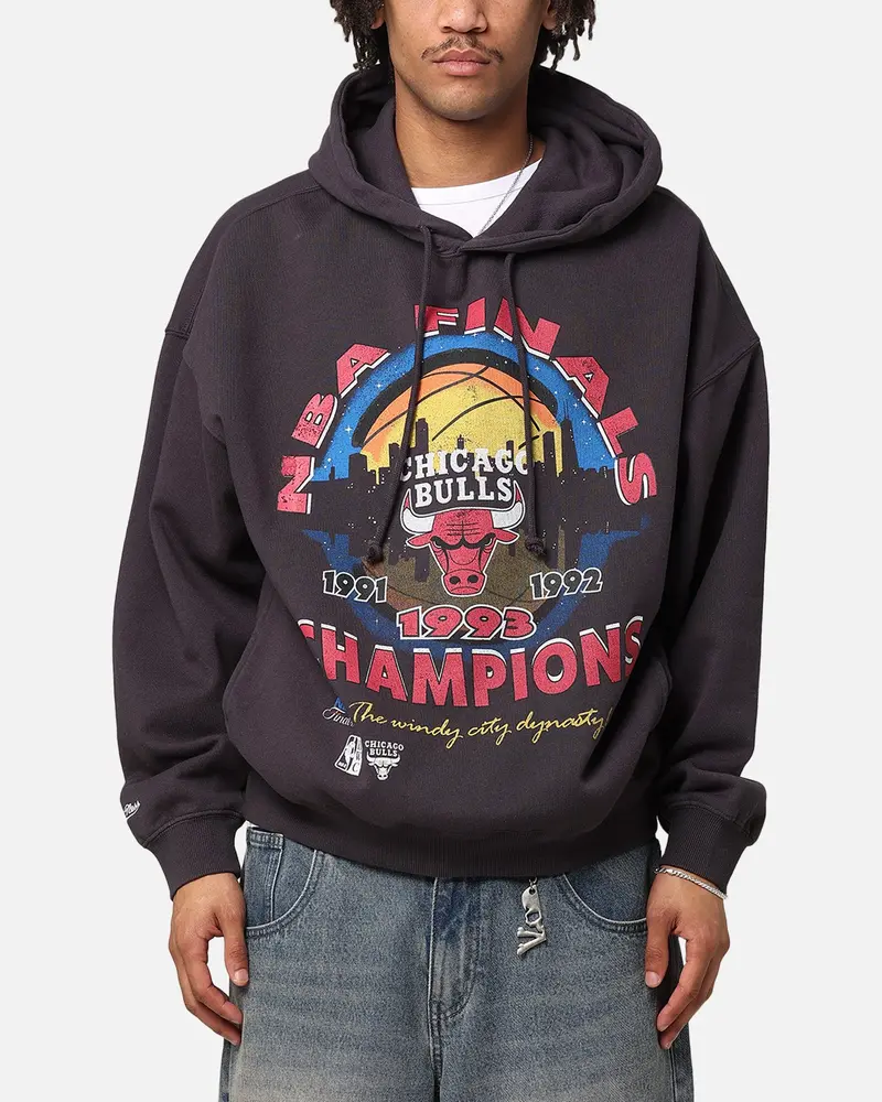 Mitchell & Ness Chicago Bulls Finals Champion Hoodie Overdyed Black 1