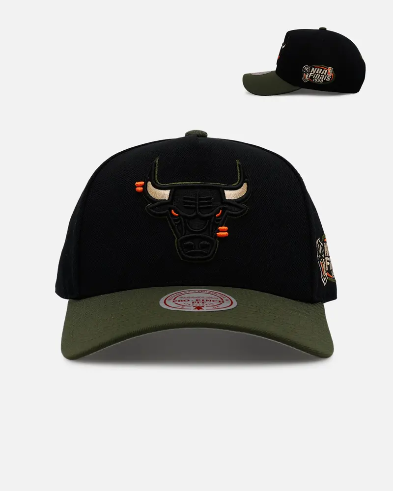 Mitchell & Ness Chicago Bulls 'Olive Cargos' Pro Pinch Snapback Olive/Black 1