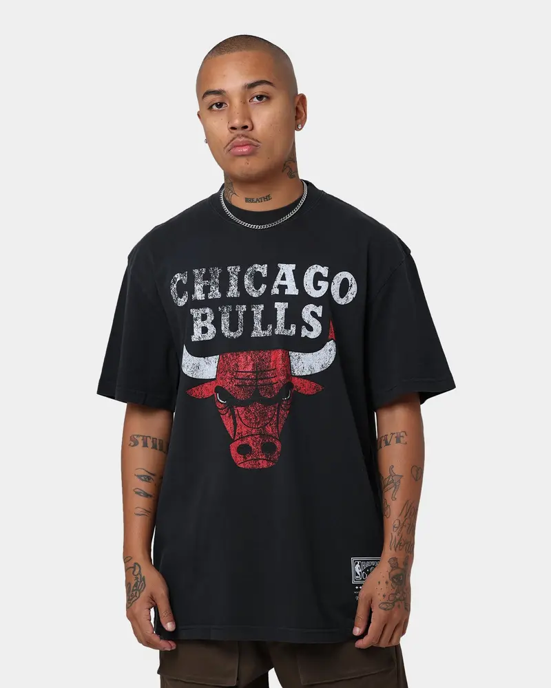 Mitchell & Ness Chicago Bulls Oversized Logo Short Sleeve Vintage T-Shirt Vintage Black 1