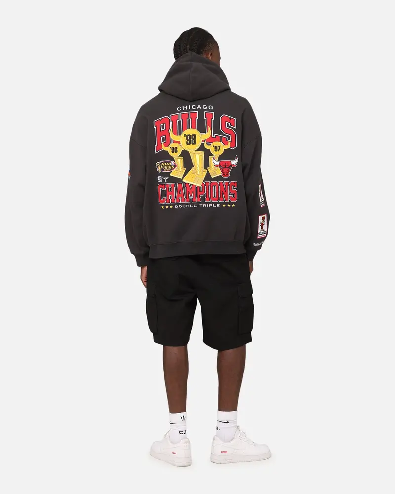 Mitchell & Ness Chicago Bulls Pinnacle Hoodie Faded Black 3