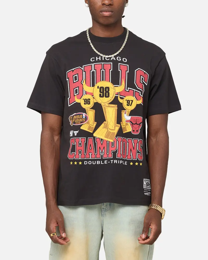 Mitchell & Ness Chicago Bulls Pinnacle T-Shirt Faded Black 1