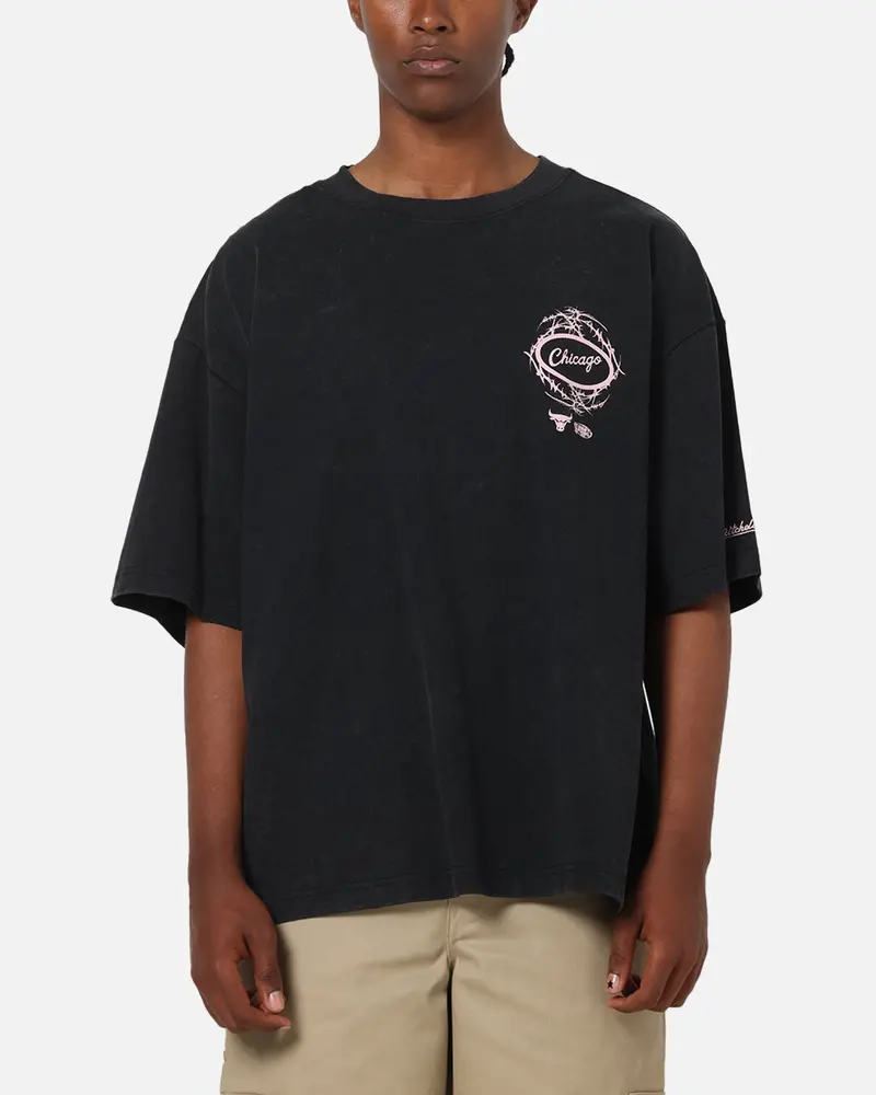Mitchell & Ness Chicago Bulls Sigilism T-Shirt Black 2