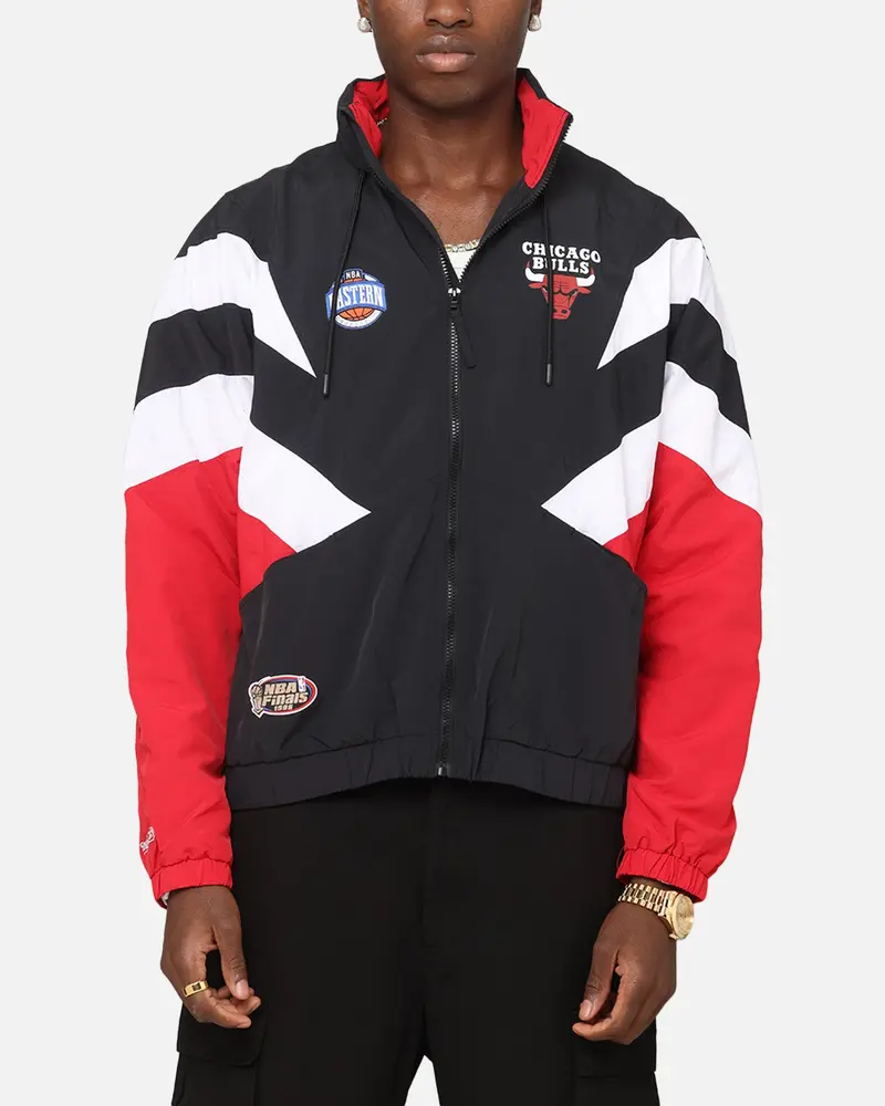 Mitchell & Ness Chicago Bulls Spray Jacket Black/Red 1