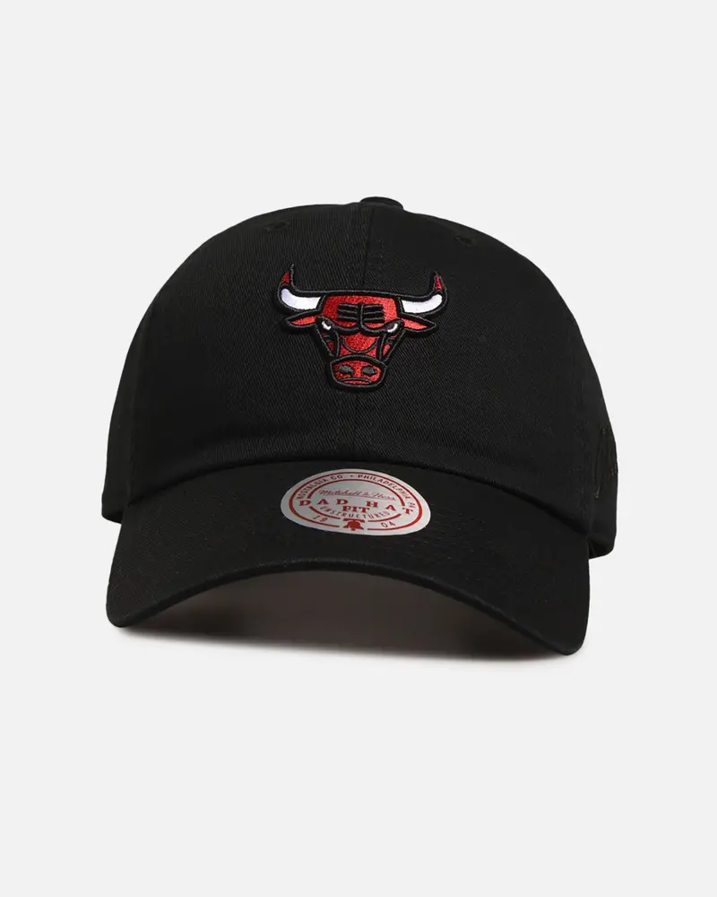 Mitchell & Ness Chicago Bulls 'Team Logo' Dad Fit Strapback Black 1