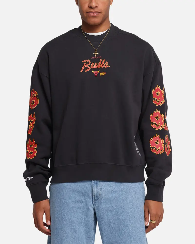 Mitchell & Ness Chicago Bulls Up In Flames Crewneck Faded Black 1