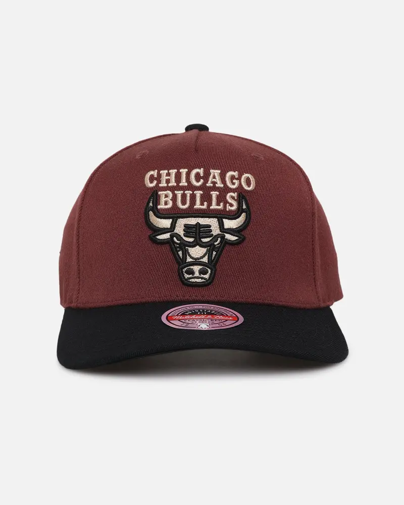 Mitchell & Ness Chicago Bulls 'Vintage Burgundy' Mvp Snapback Burgundy 1