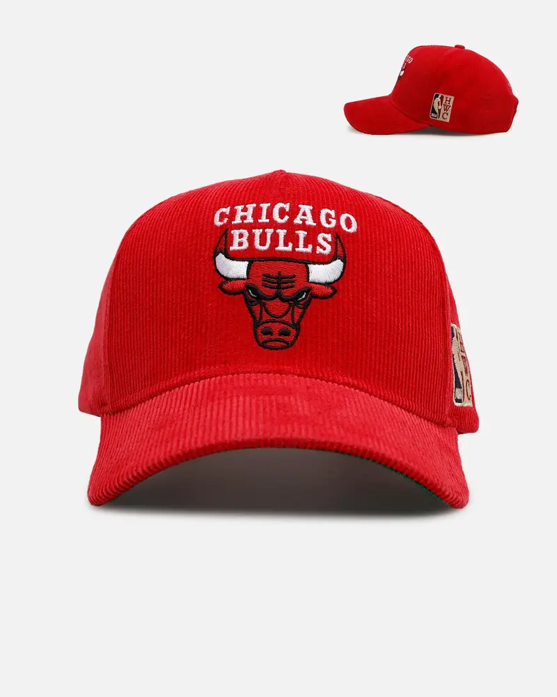 Mitchell & Ness Chicago Bulls 'Vintage Cord' Pro Pinch Corduroy Snapback Red 1