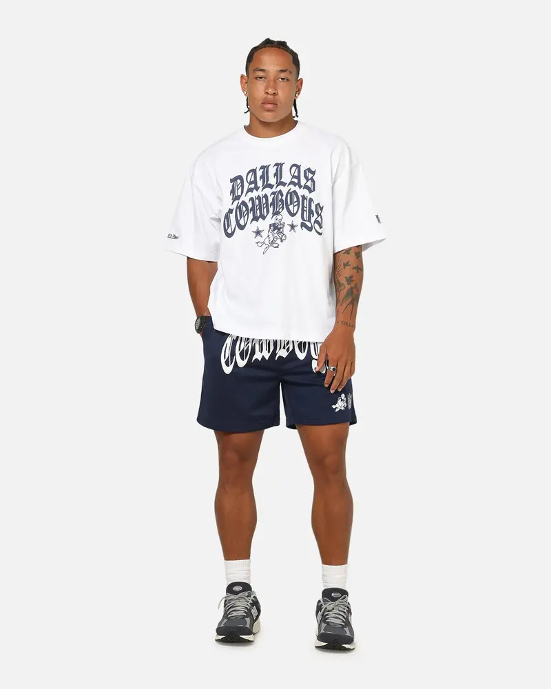 Mitchell & Ness Dallas Cowboys Arch Script Shorts Navy 2