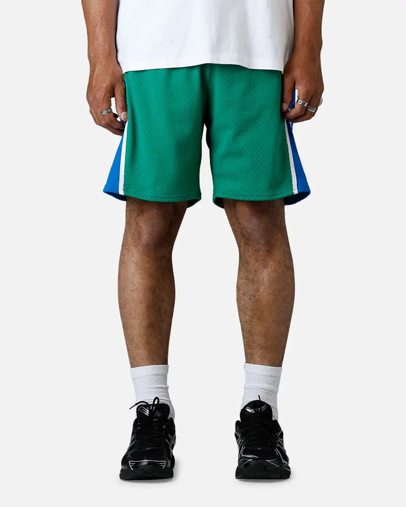 Mitchell & Ness Dallas Mavericks 2004 Swingman Shorts Green/Blue 1