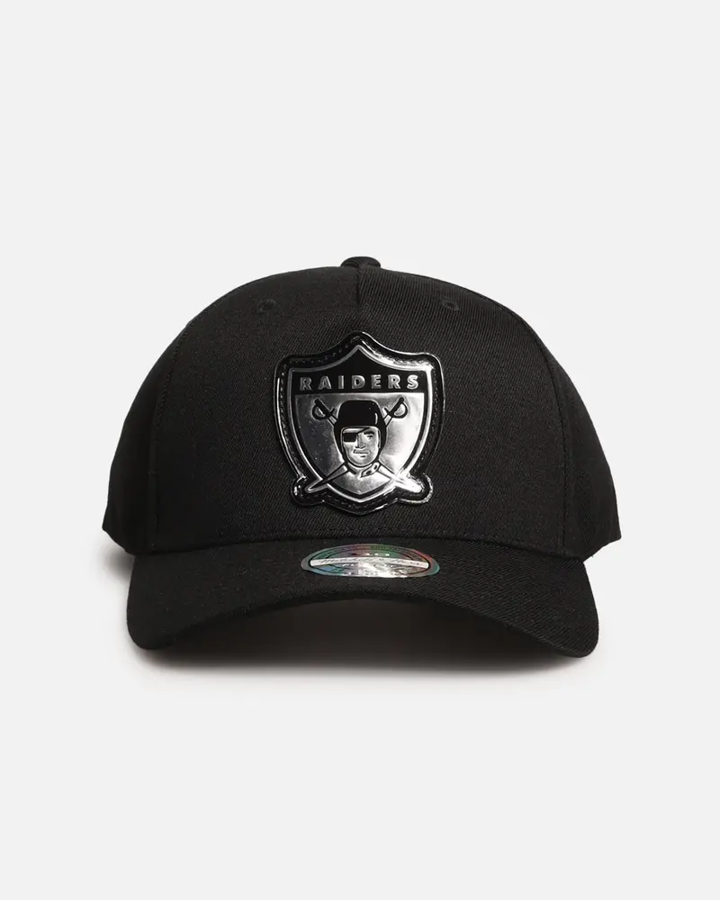 Mitchell & Ness Las Vegas Raiders 'Weald' Pro Pinch Snapback Black 1