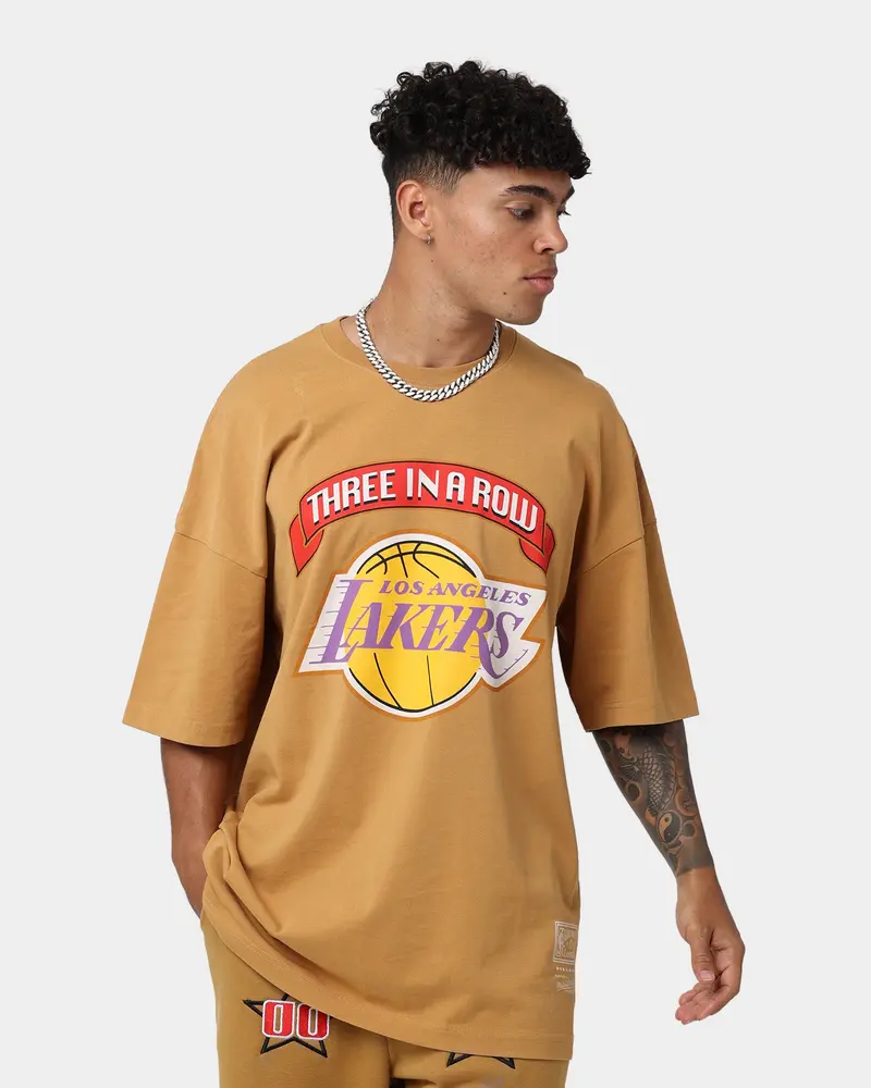 Mitchell & Ness Los Angeles Lakers 3-Peat T-Shirt Bone Brown 1