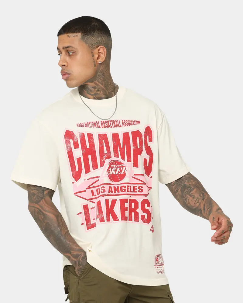 Mitchell & Ness Los Angeles Lakers St Valentine's Day T-Shirt Unbleached 1