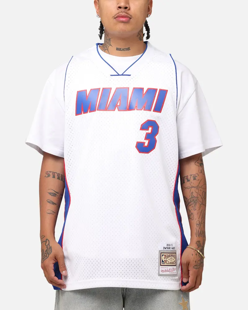 Mitchell & Ness Miami Heat Dwyane Wade #3 'Flags Collection' Jersey White 1