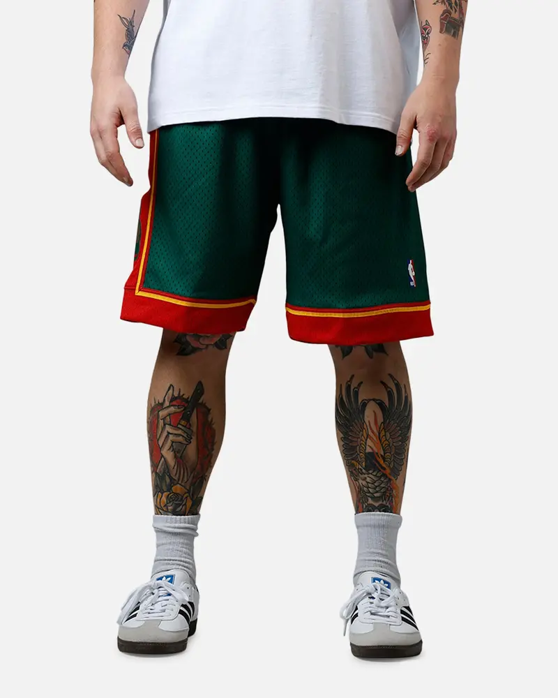 Mitchell & Ness Seattle Supersonics 95-96' Swingman Shorts Green 1