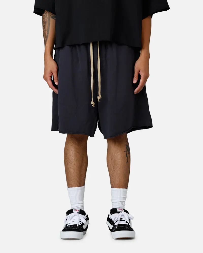 Mnml Oversized Cargo Sweat Shorts Rust 1
