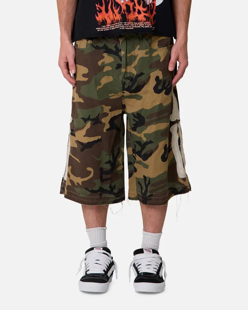 Mnml Ultra Baggy Bone Shorts Camo 1