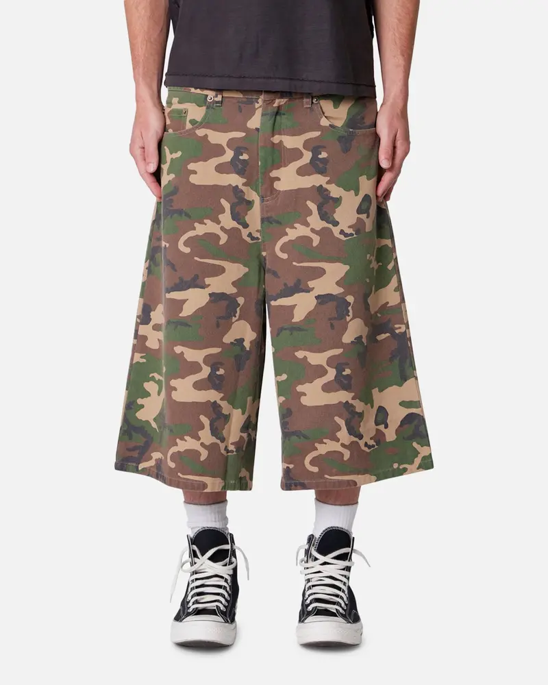 Mnml Ultra Baggy Camo Twill Shorts Woodland Camo 1