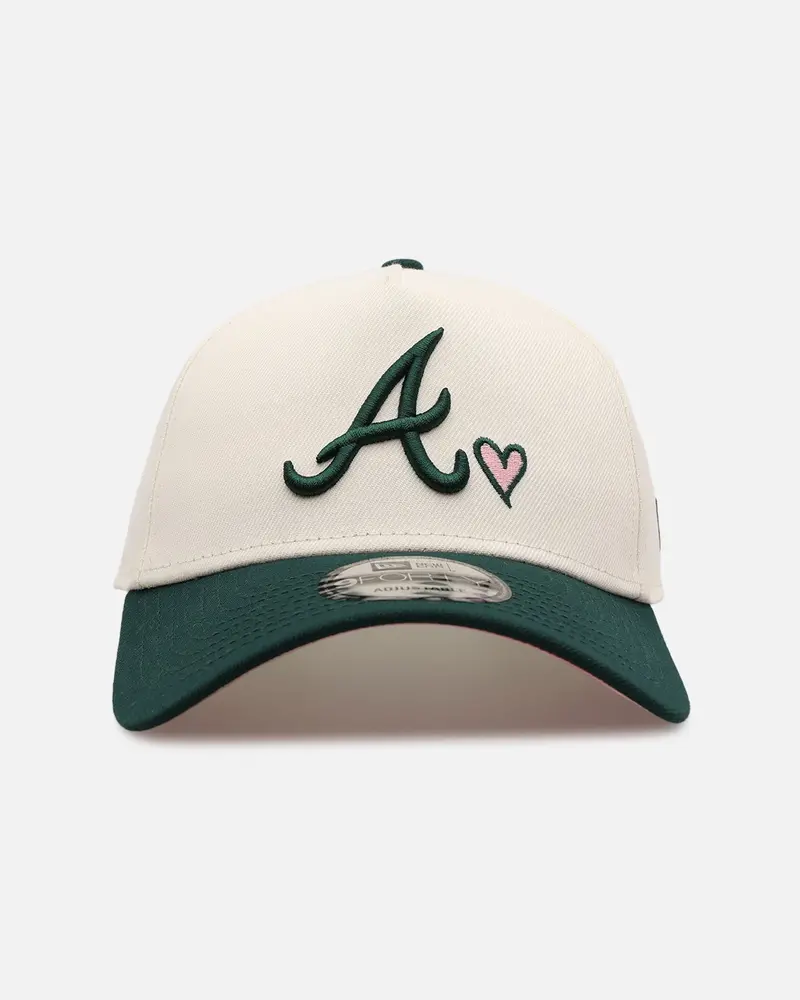 New Era Atlanta Braves 'Pink Satin Hearts Green' 9Forty A-Frame Snapback Chrome/Dark Green 1