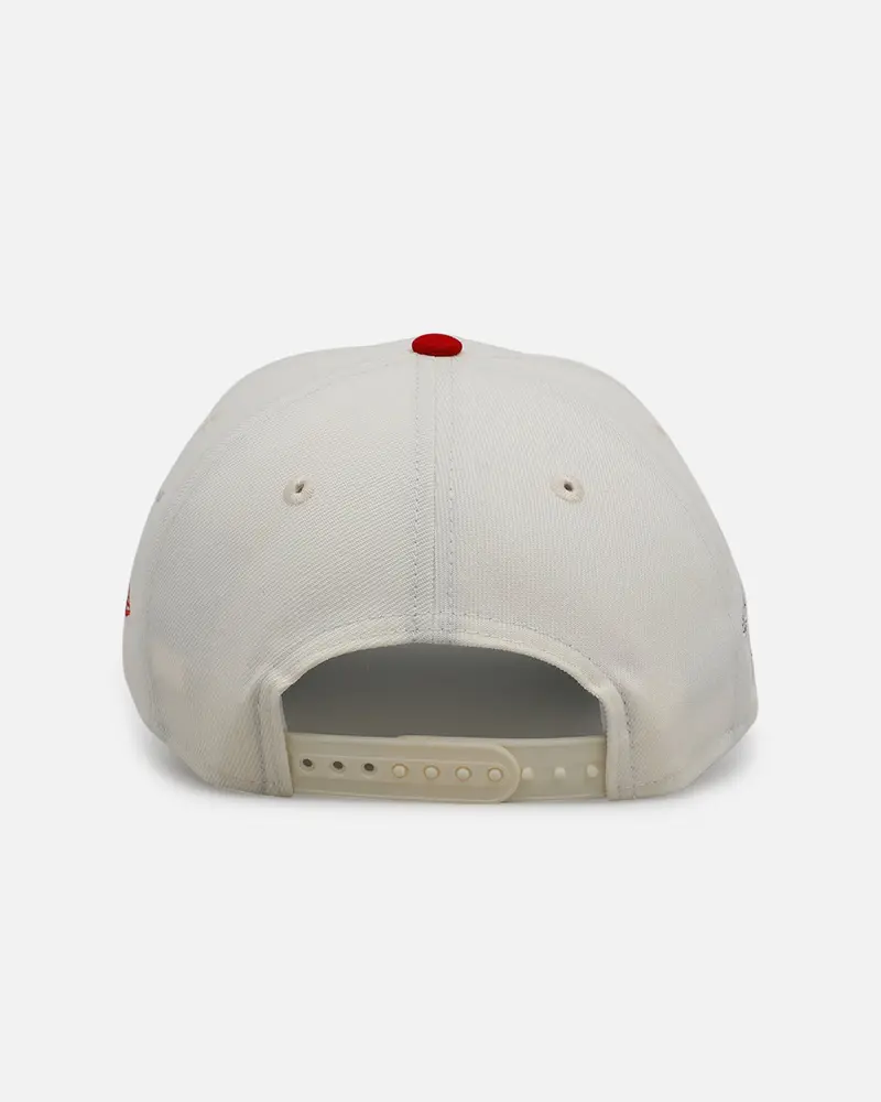 New Era Atlanta Braves 'Strawberry' 9Forty A-Frame Snapback Chrome/Red 2