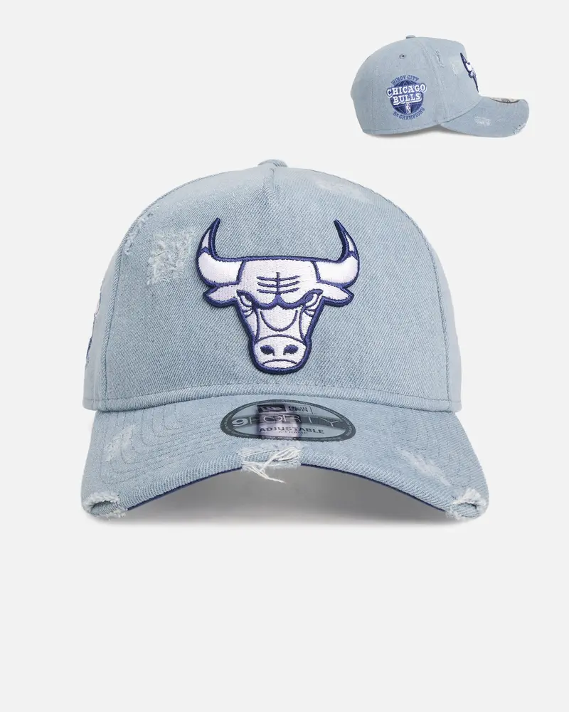 New Era Chicago Bulls 'Distressed Denim' 9Forty A-Frame Snapback Light Wash Denim 1