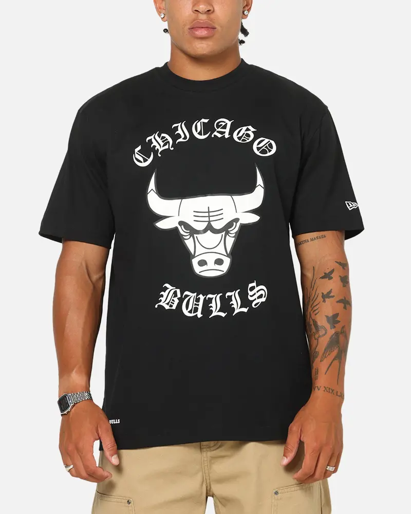 New Era Chicago Bulls Gothic Oversized T-Shirt Black 1