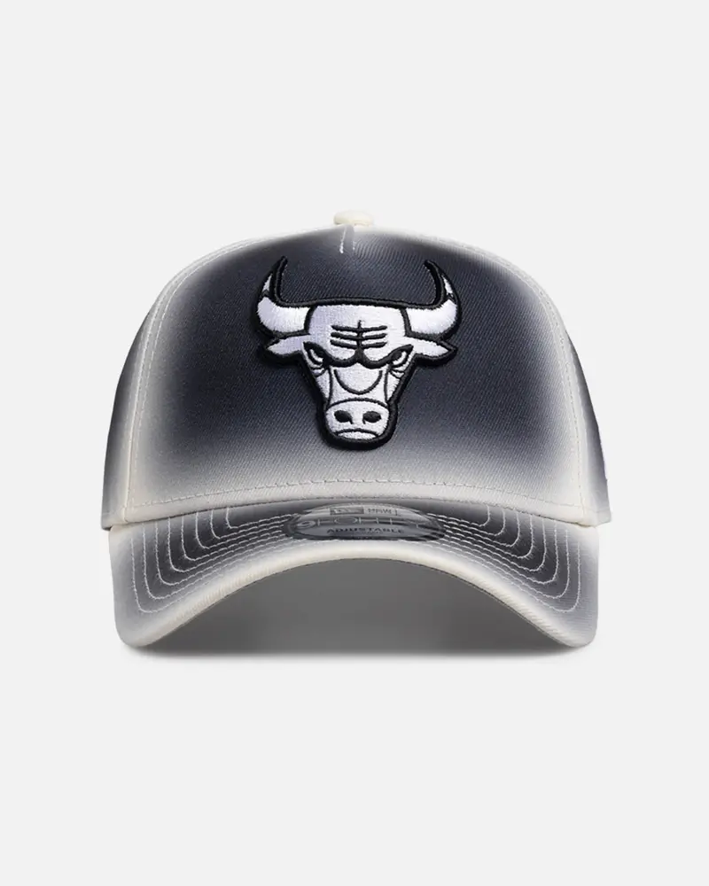 New Era Chicago Bulls 'Gradient Edge Reverse' 9Forty A-Frame Snapback Black/White 1