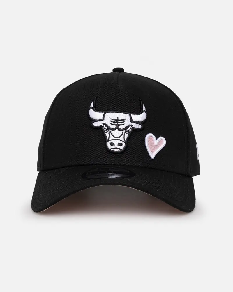 New Era Chicago Bulls 'Pink Satin Hearts' 9Forty A-Frame Snapback Black/White 1