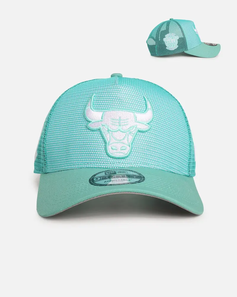 New Era Chicago Bulls 'Polychromatic Mesh' 9Forty A-Frame Snapback Mint 1