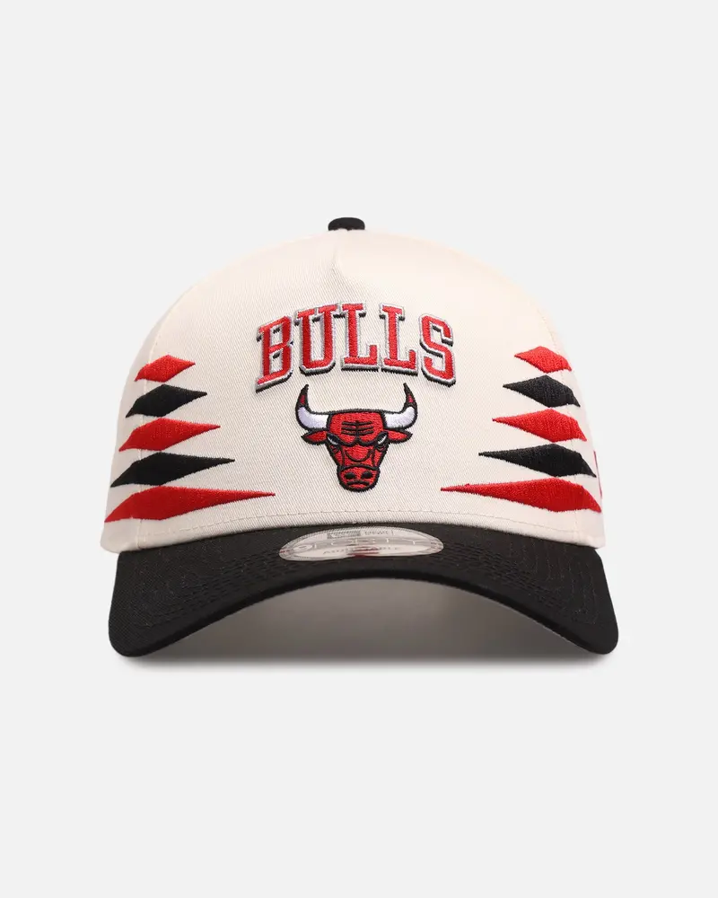 New Era Chicago Bulls 'Regency Crown' 9Forty A-Frame Snapback Chrome White/Black 1