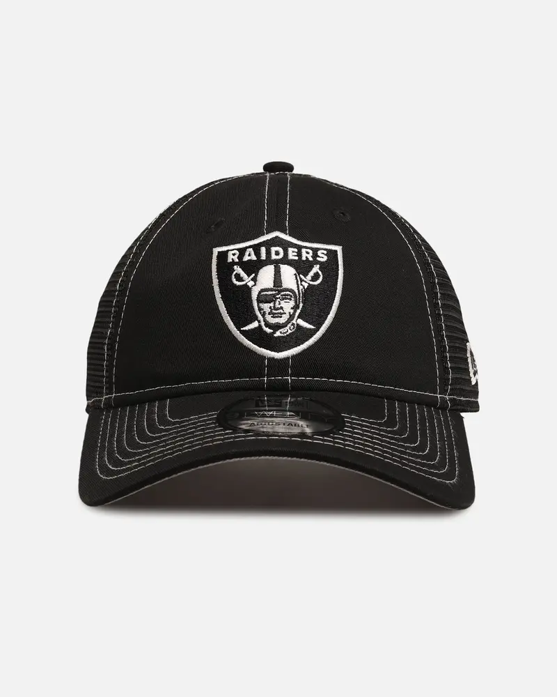 New Era Las Vegas Raiders 'Contrast Chrome' 9Twenty Casual Trucker Strapback Black 1