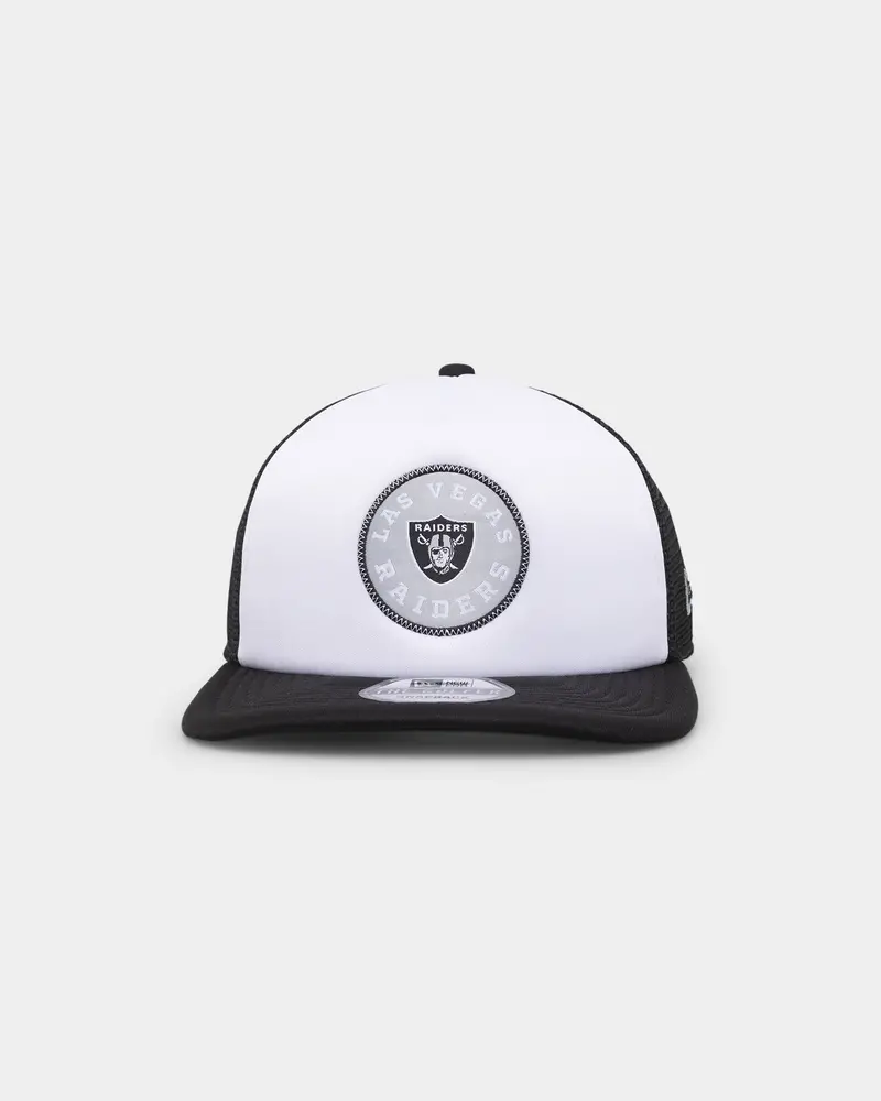 New Era Las Vegas Raiders Golfer Trucker Snapback White/Black 1