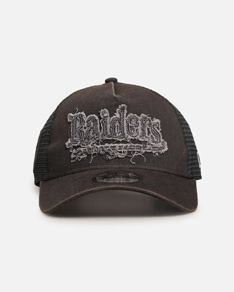 New Era Las Vegas Raiders 'Washed Fray' 9Forty A-Frame Trucker Snapback Washed Grey 1