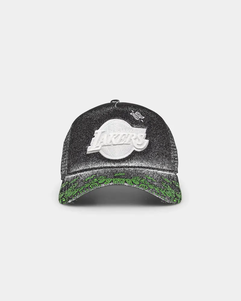 New Era Los Angeles Lakers 'Glow In The Dark' 9Forty A-Frame Trucker Snapback Black/Neon Green 1