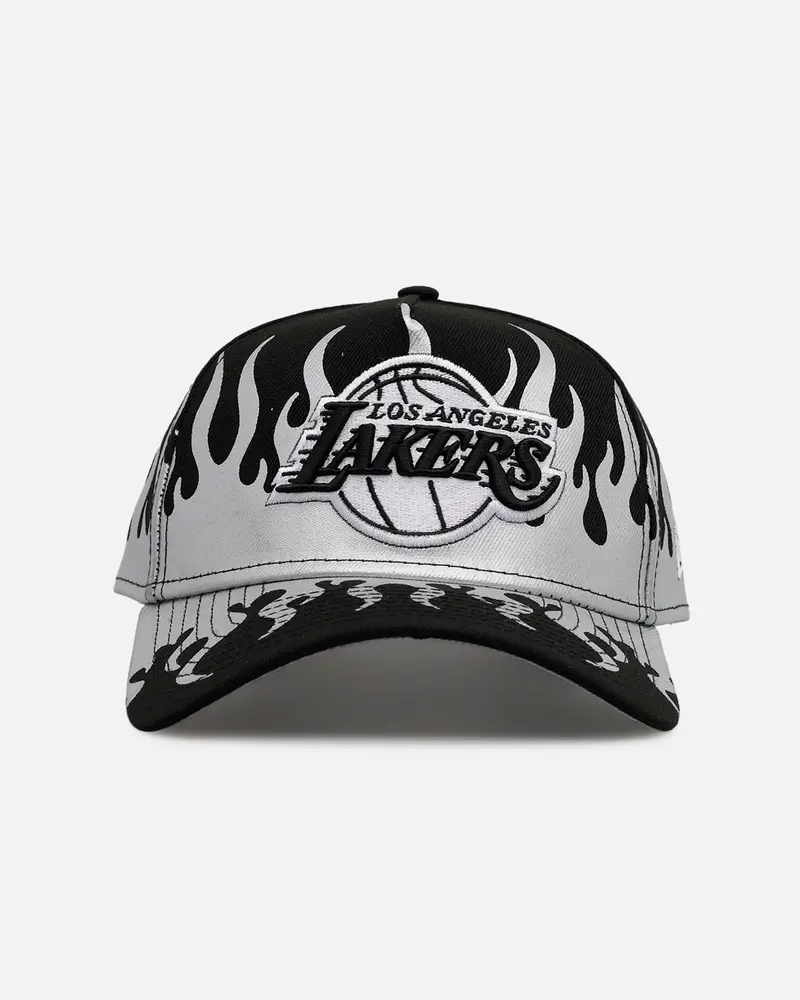 New Era Los Angeles Lakers 'Metallic Flames' 9Forty A-Frame Snapback Black/Silver 1